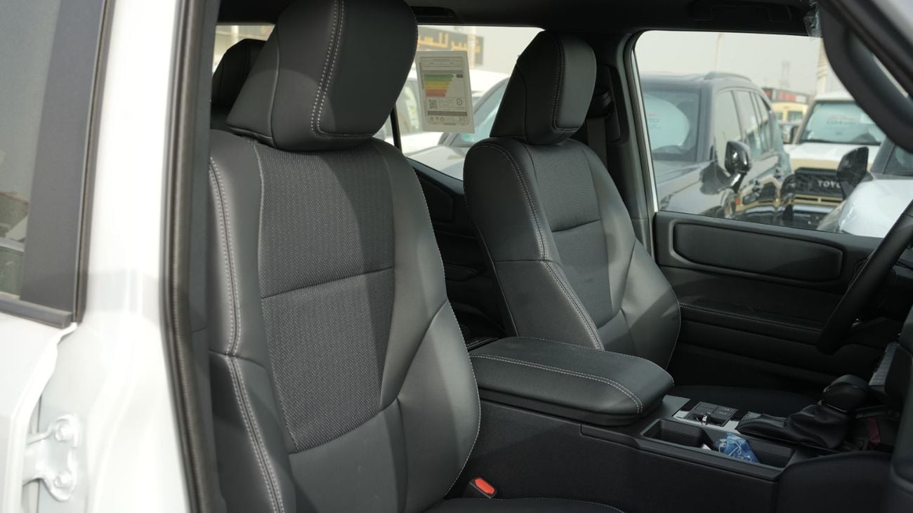 Toyota Prado 2026 Toyota Land Cruiser Prado 2.8L AT Diesel (White-Black)