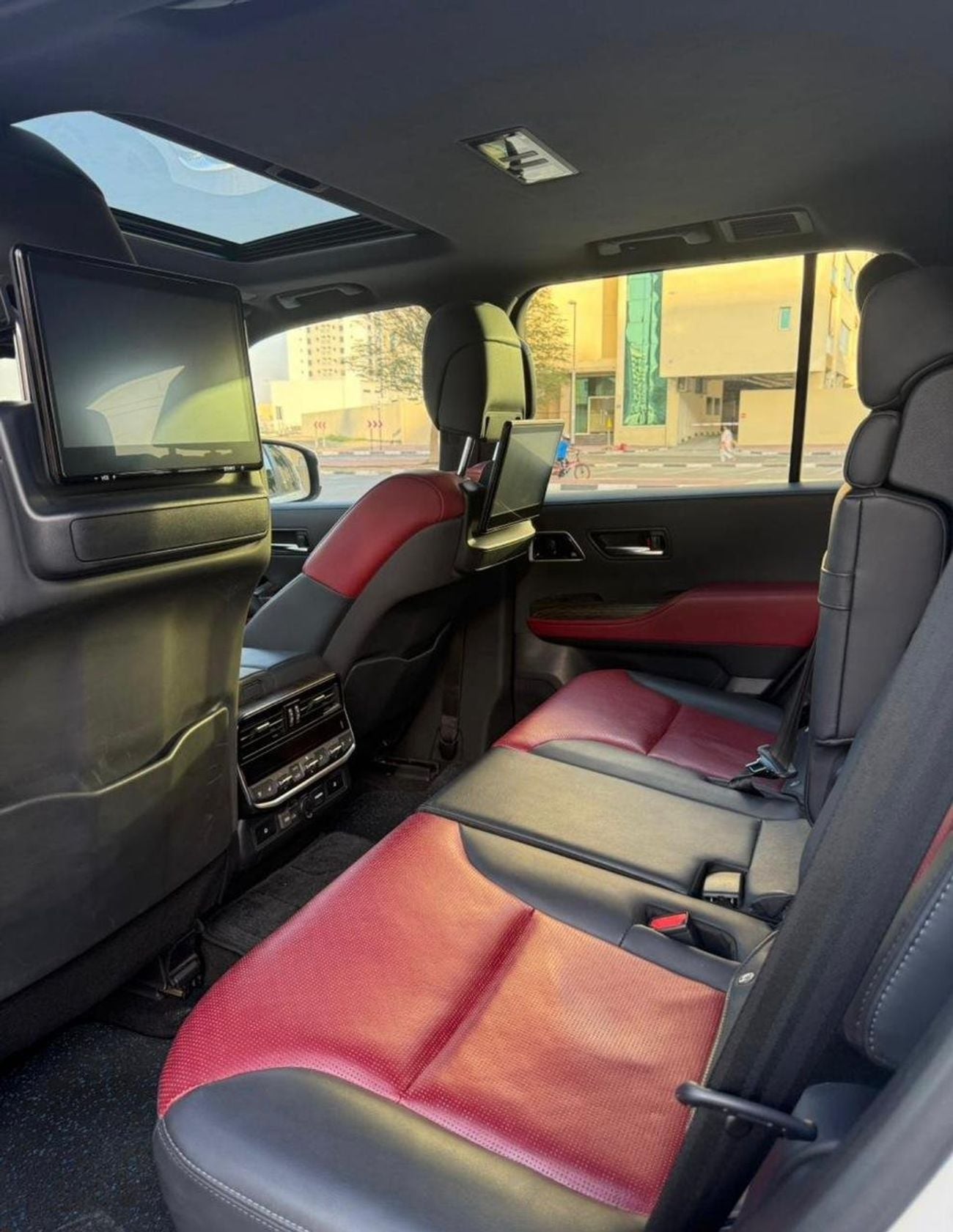 Toyota Land Cruiser VXR 3.5L