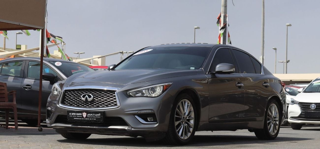 Infiniti Q50 Luxe 3.0L Infiniti Q50 - 2021  - GCC- Full Option - Accident-Free - 6(V) - 3.0L - Excellent Conditio