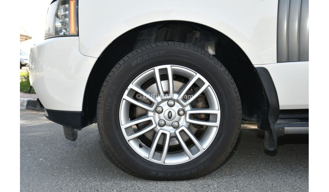 لاند روفر رينج روفر 2010 - V8 - GCC SPECS - GOOD CONDITION