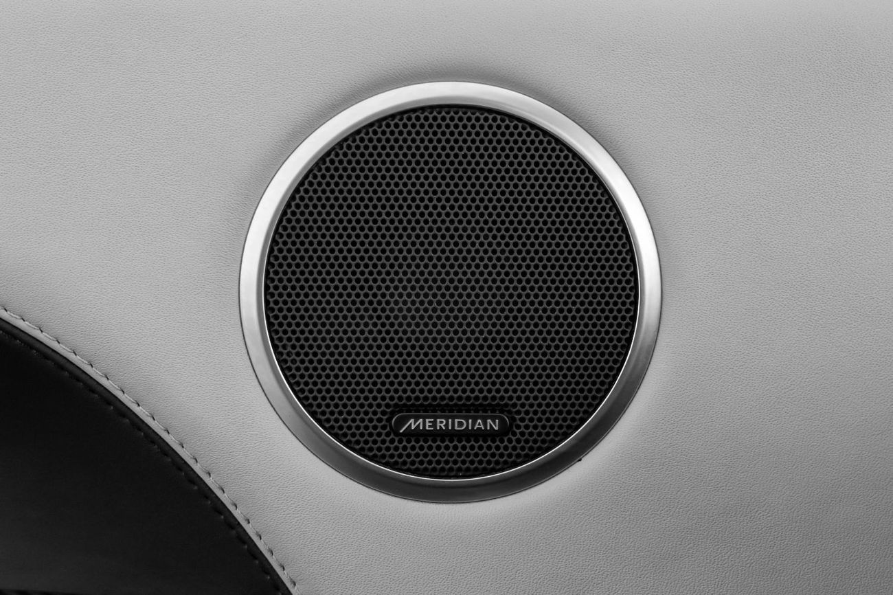 Land Rover Range Rover Sport 2015 Range Rover Sport SVR / Full-Service History