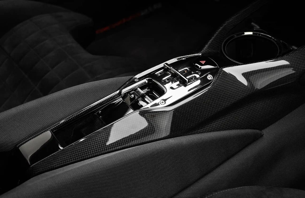 فيراري 812 كومبيتيزون 6.5L V12 Naturally Aspirated Engine