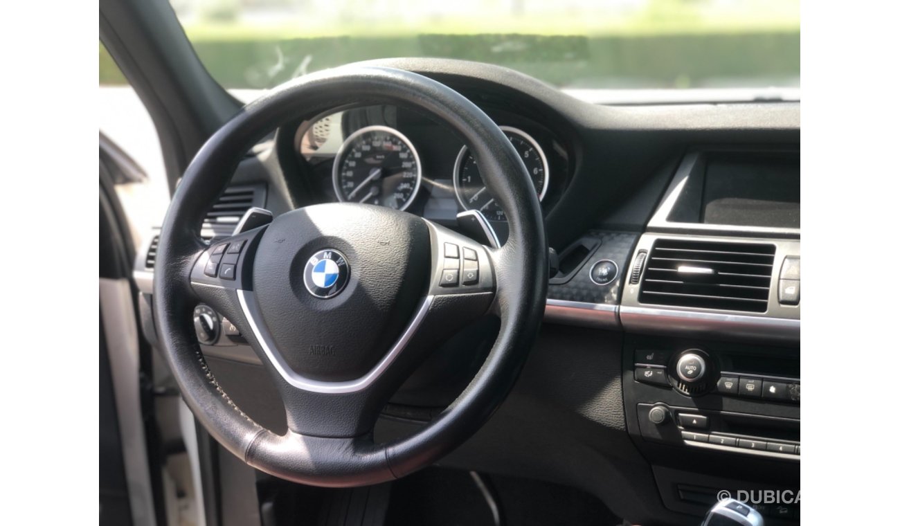 BMW X6 35i Exectutive Bmw x6 model 2012 GCC car prefect condition inside and outside full option sun roof l