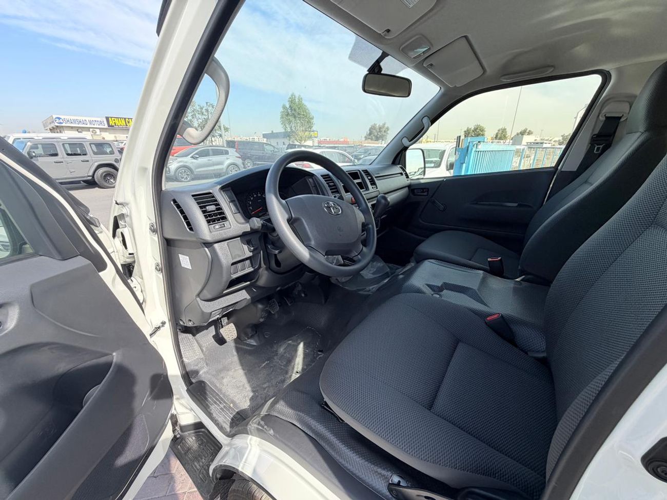 Toyota Hiace GL -Standard Roof  Panal Van 2.7L