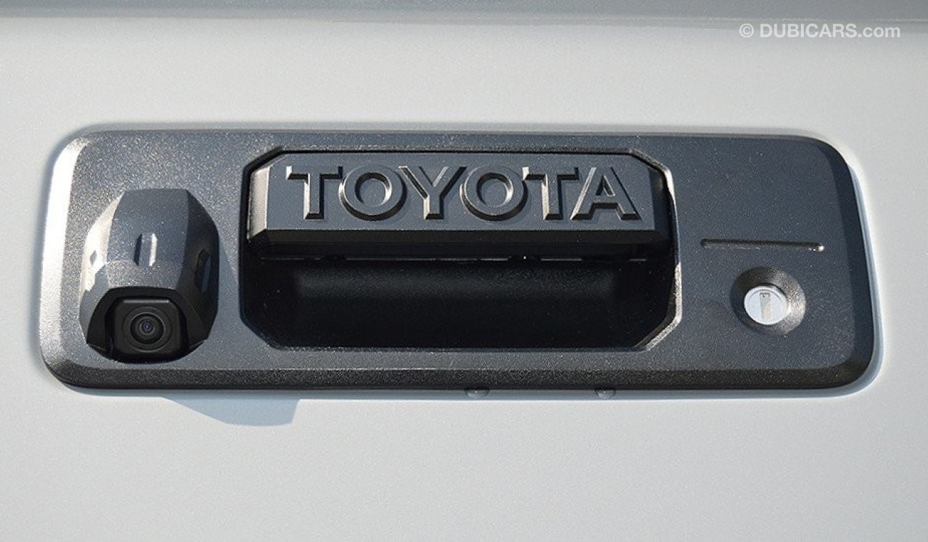 Toyota Tundra Crewmax SR5 2018, 0km, 5.7L V8
