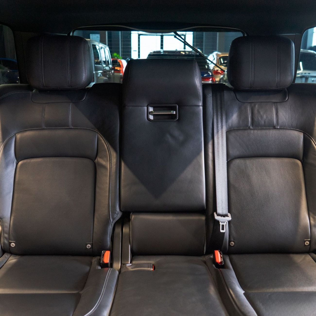 Land Rover Range Rover AED 2,682 pm • 0% Downpayment • Range Rover Vogue SE   • 1 Year Warranty