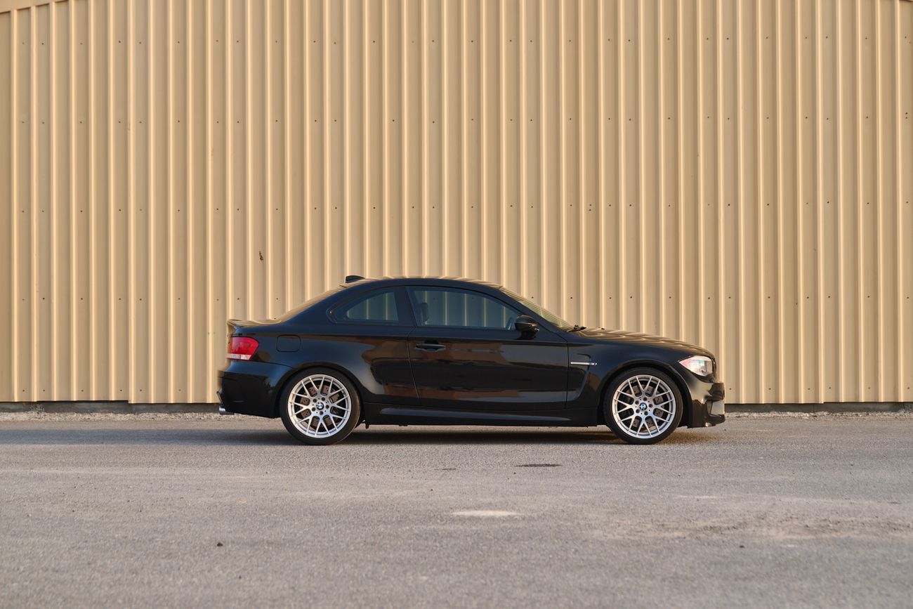 BMW 1M - Rare Black Sapphire