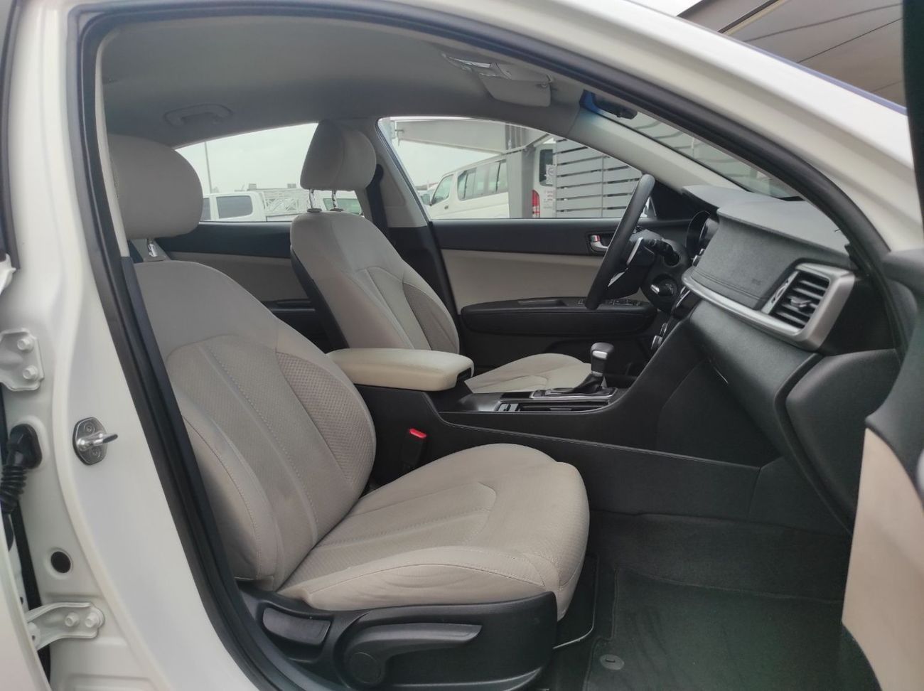 Kia Optima EX 2.4L (178 HP) Kia Optima 2019 Gcc V4 2.0 full automatic