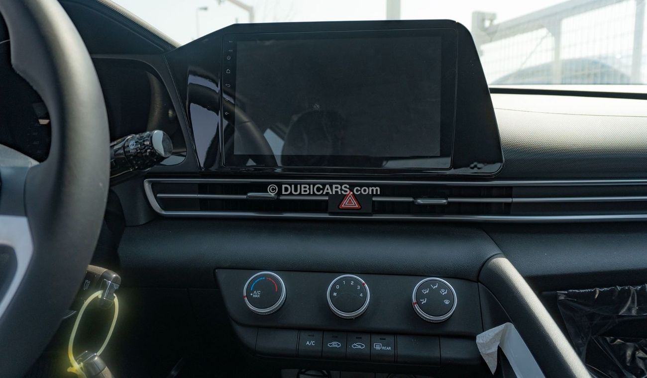 Hyundai Elantra GLS 2022 Hyundai elantra 1.6L Petrol