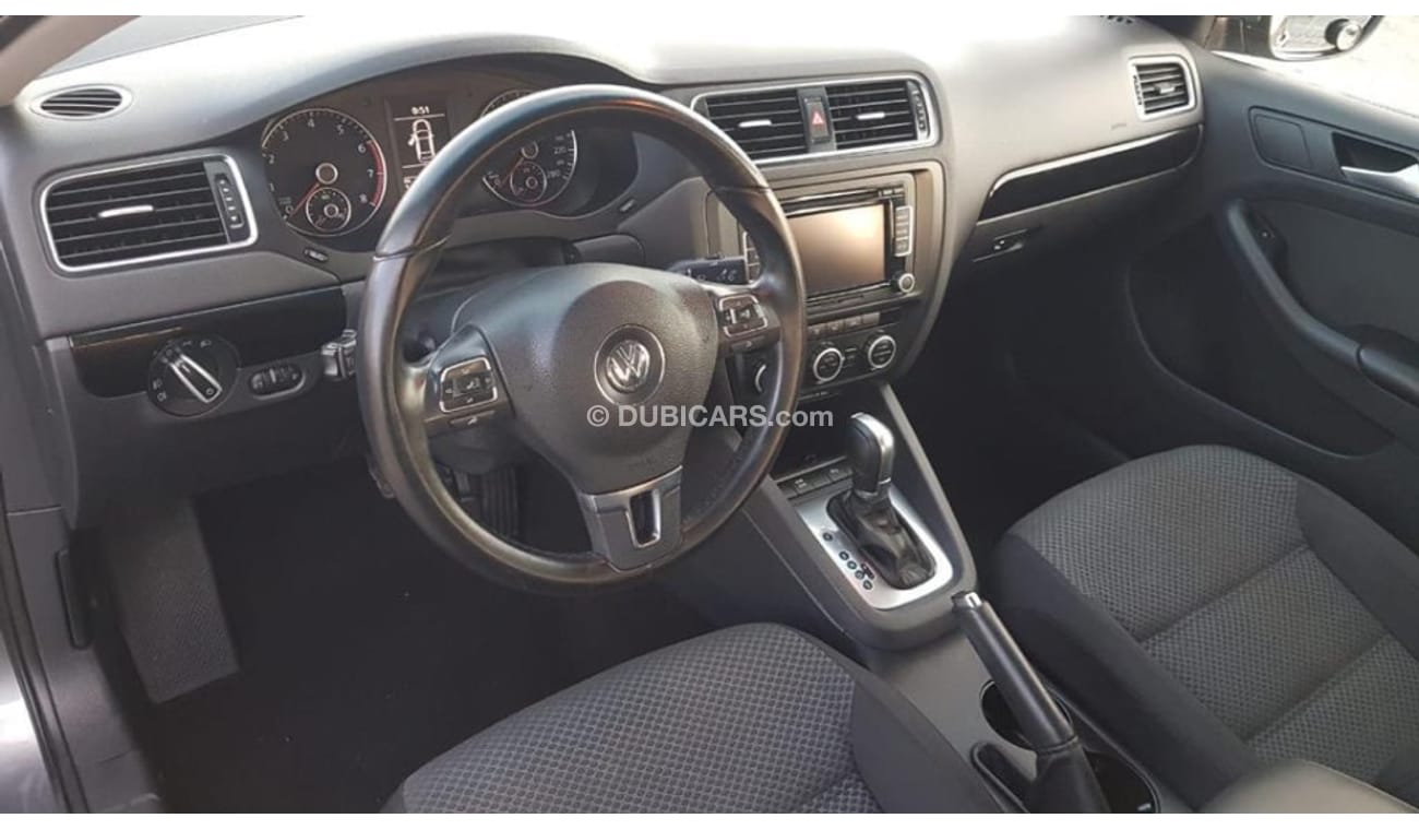 Volkswagen Jetta Volex wagan Getta model 2015 GCC car prefect condition full option low mileage