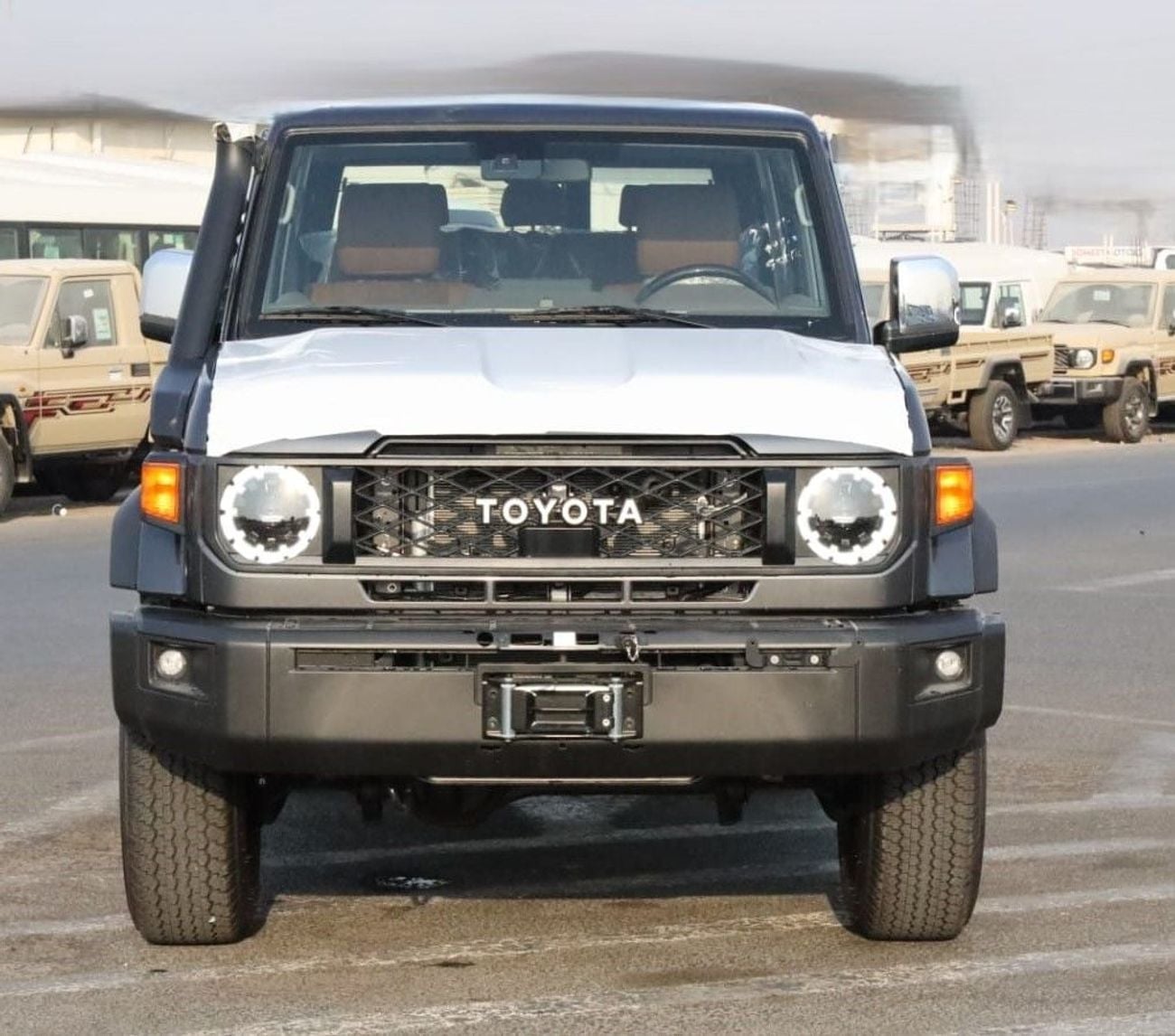 تويوتا لاند كروزر 70 Toyota Land Cruiser LC76 2.8 AT 2026