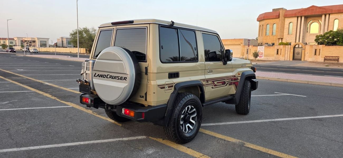 تويوتا لاند كروزر 70 LC71 HT VXR