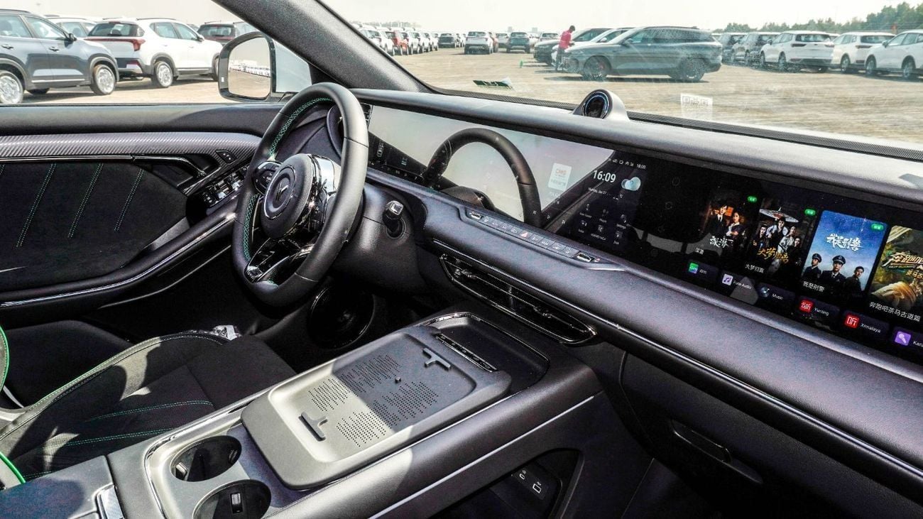 Voyah Free 318 Voyah Free || 1357 KM Range || Brand New || 2024