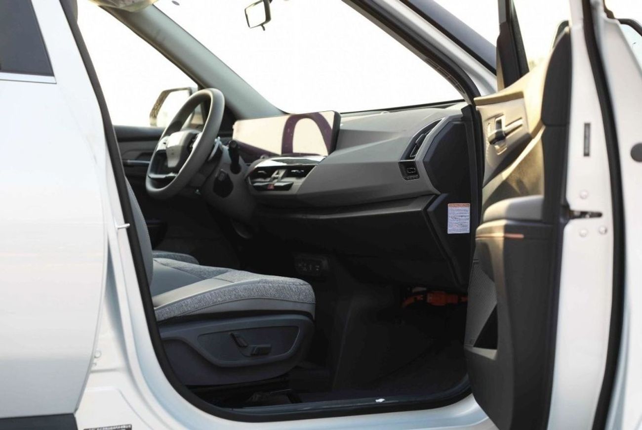 كيا EV5 كيا EV5 AIR 530 موديل 2024 - أبيض من الداخل رمادي أسود | تصدير فقط