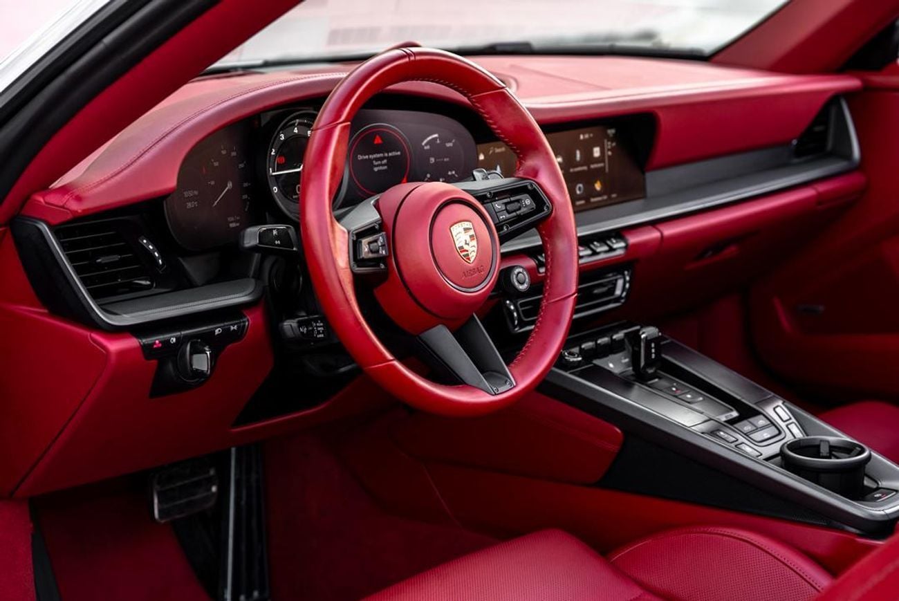 Porsche 911 Carrera 3.0L (380 HP) Convertible