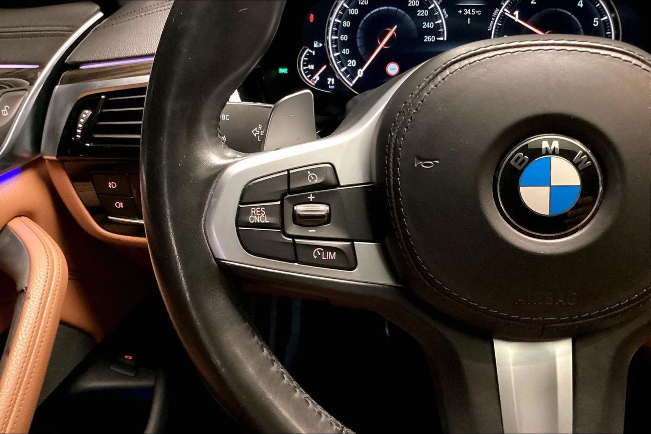 بي أم دبليو 520i M Sport | شامل الضمان | 0 ﺪﻔﻋﺓ ﺃﻮﻟﻯ