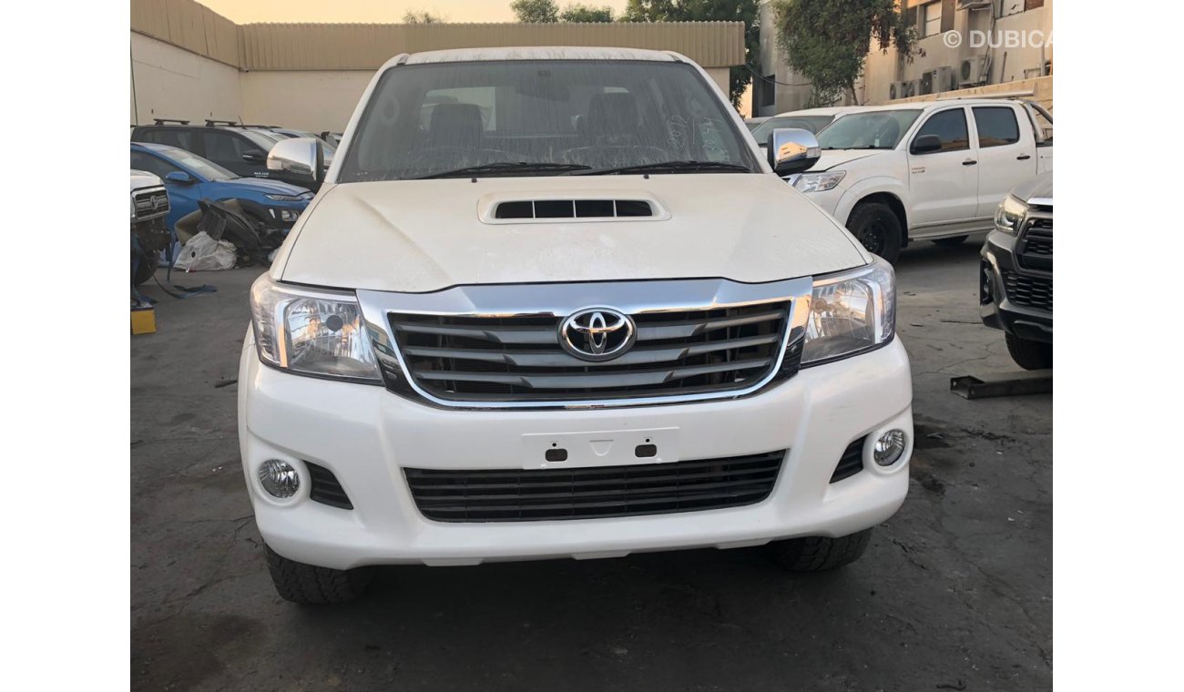 Toyota Hilux DIESEL 3.0L 4X4 RIGHT HAND DRIVE