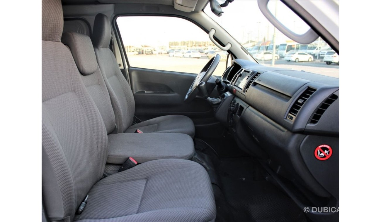 Toyota Hiace Toyota Hiace Van 2016 GCC in excellent condition without accidents, very clean from inside and outsi