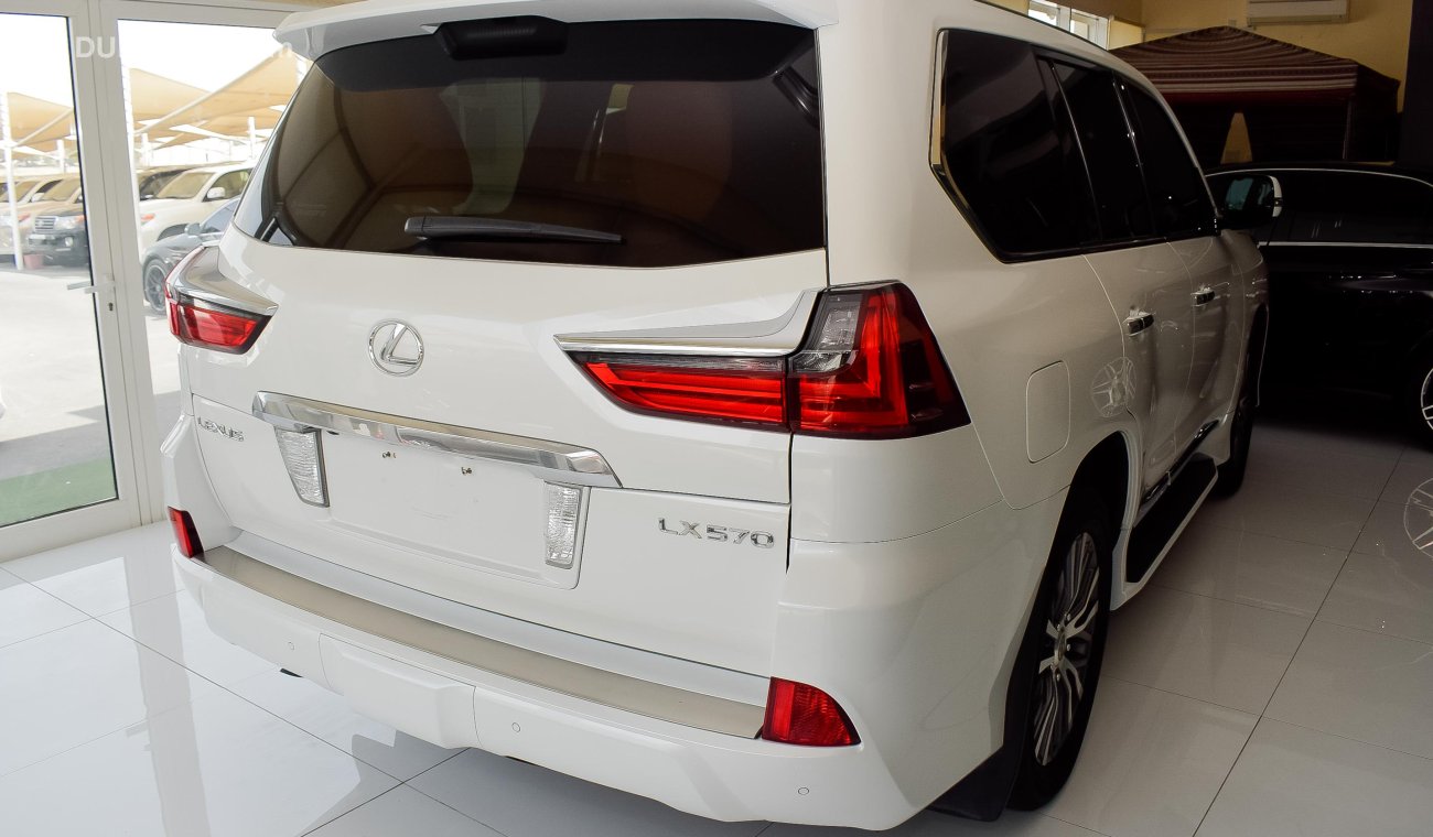 Lexus LX570