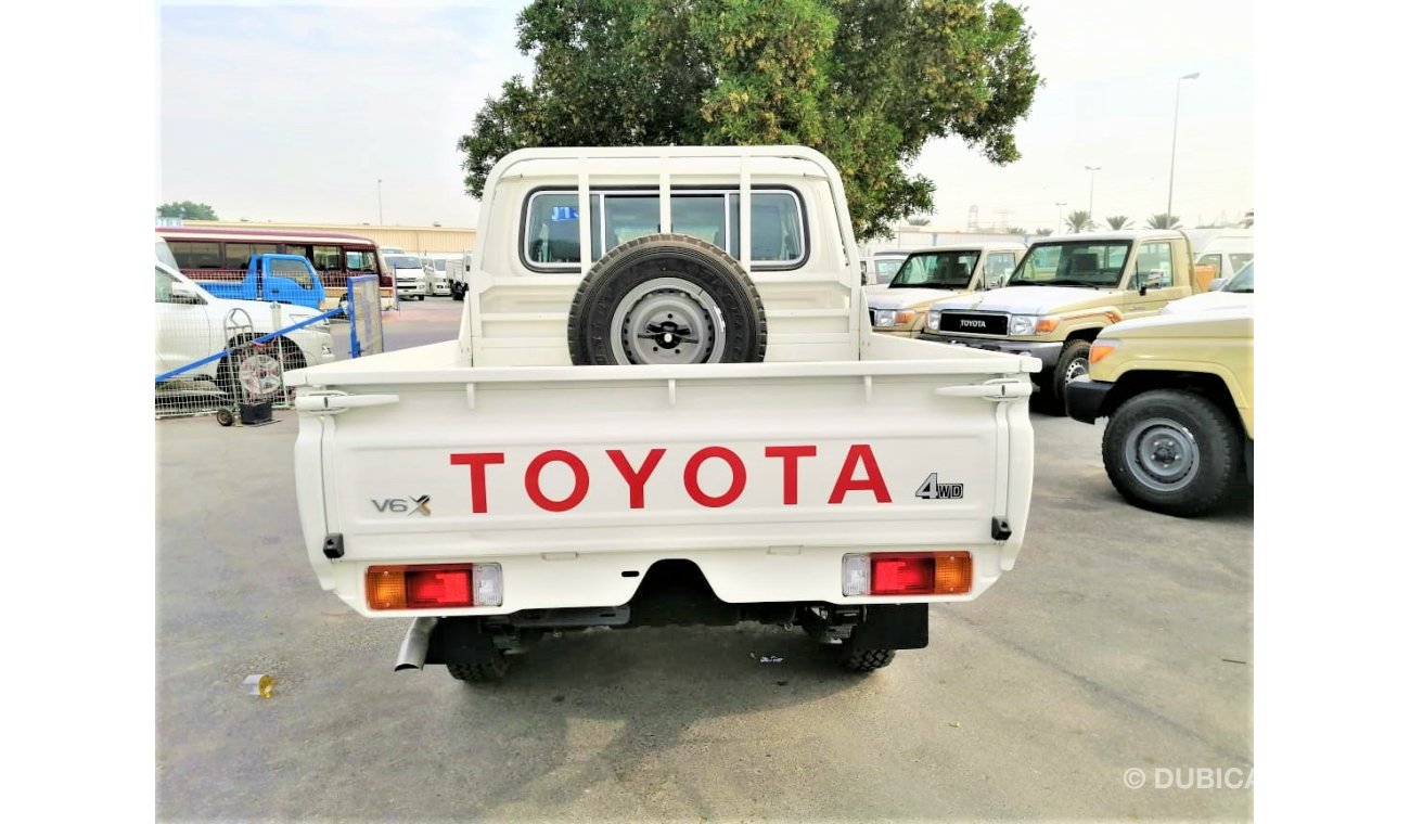 Toyota Land Cruiser Pick Up double cap