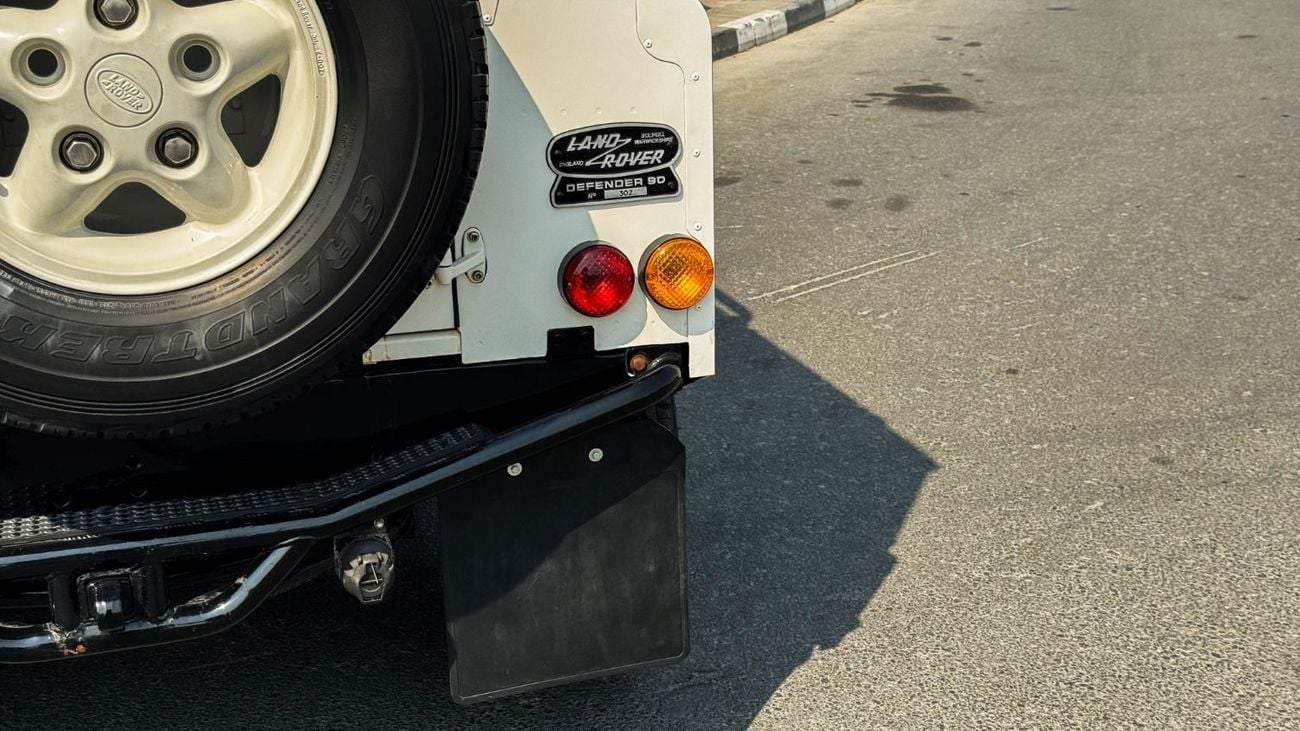 Land Rover Defender Defender 50th Year Edition Japanese Specs 4.0L V8 1997 Good Condition 1 of 500