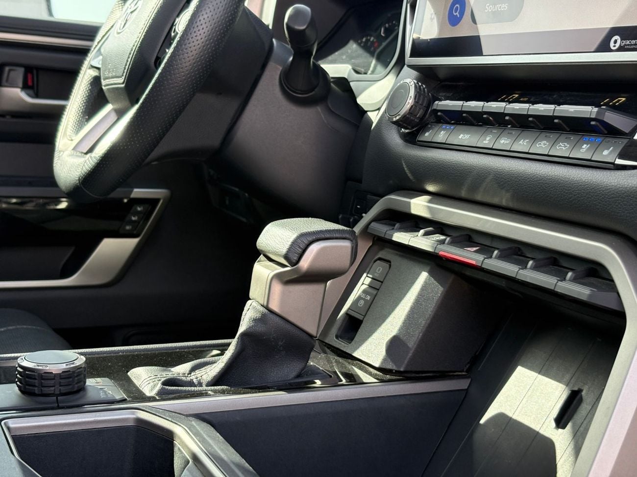 Toyota Tundra AED 2,560 P.M | 0% DOWN PAYMENT | TOYOTA TUNDRA LIMITED CREWMAX | 2022
