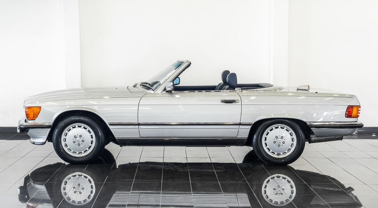 مرسيدس بنز SL 560