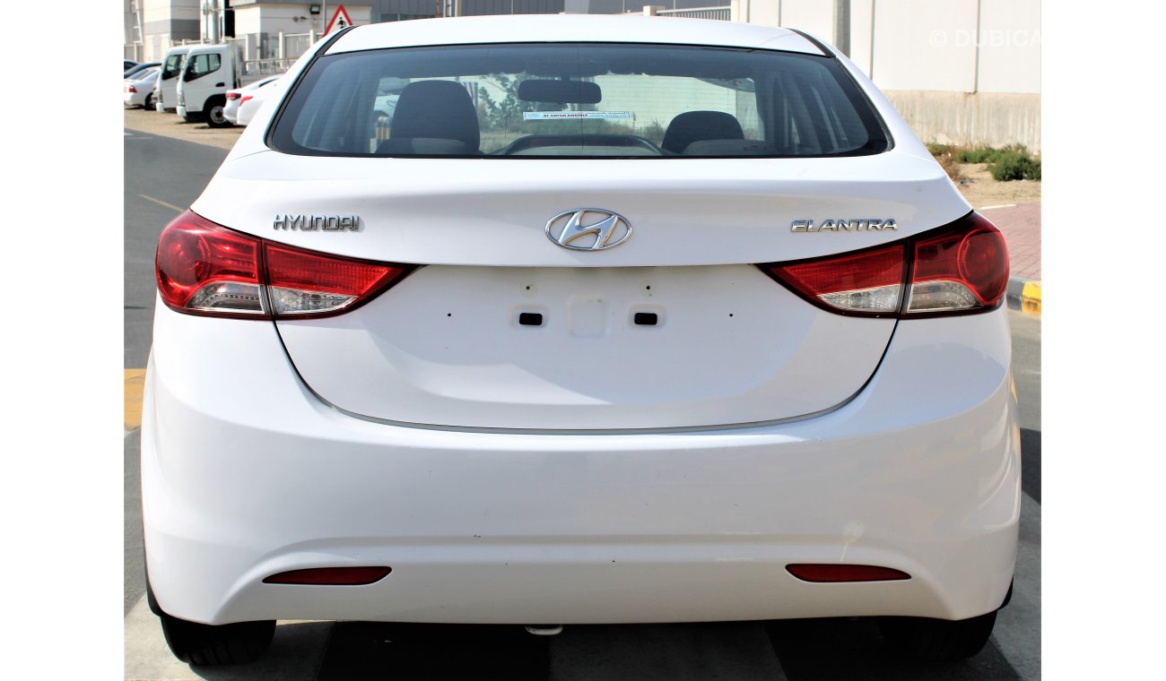 Hyundai Elantra Hyundai Elantra 2014 GCC 1.8 in excellent condition without paint without accidents, very clean from
