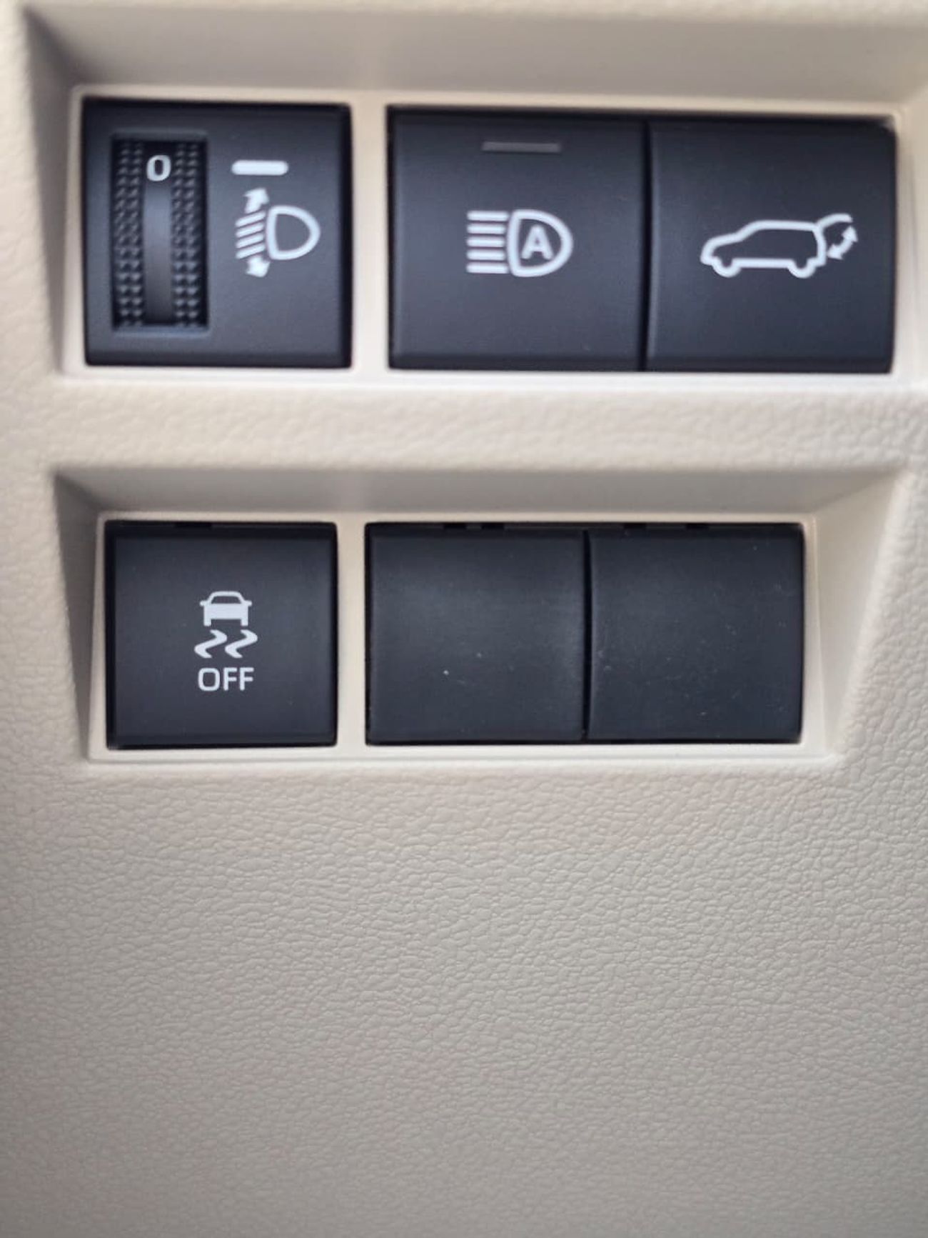 Toyota Land Cruiser GXR3 3.5L TT