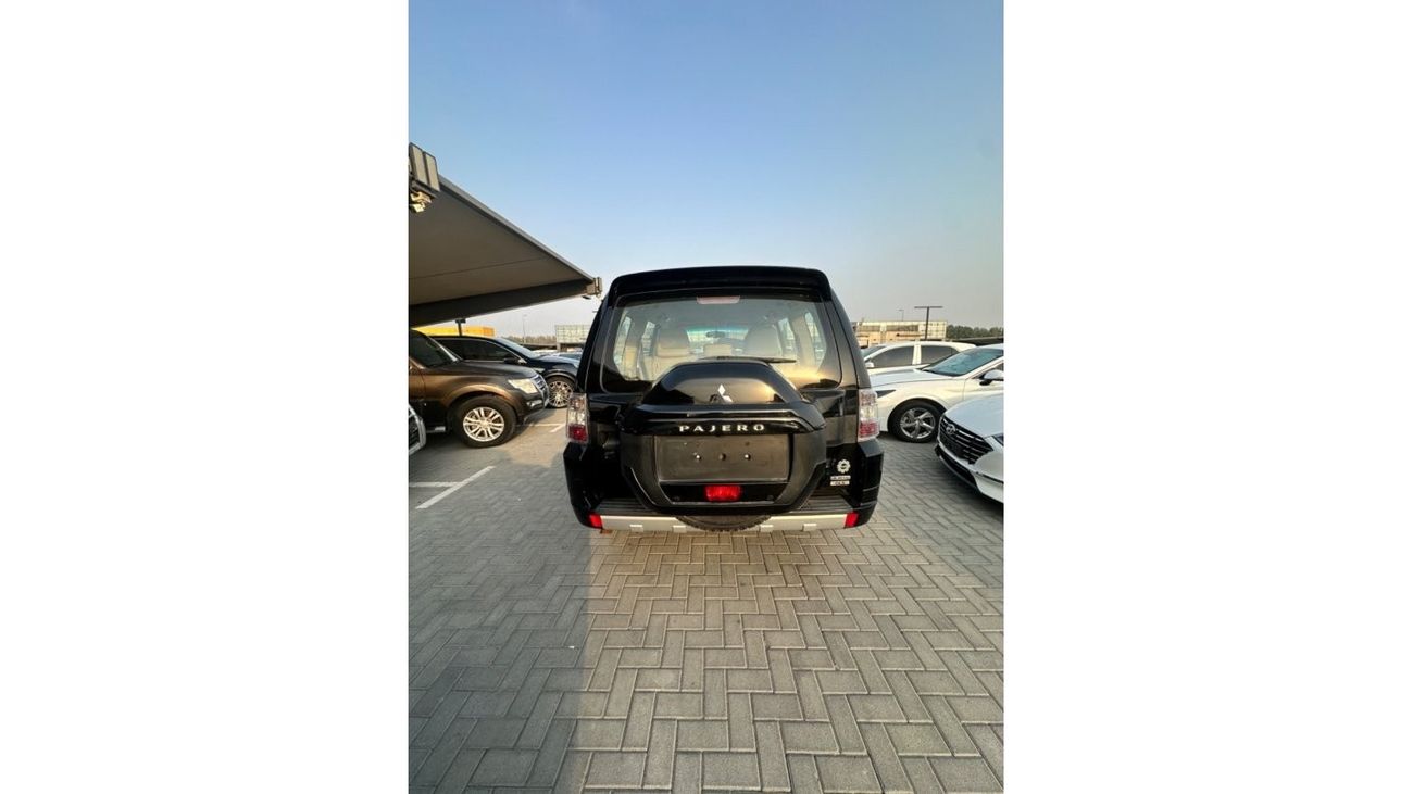 Mitsubishi Pajero GLS Highline Top باجيرو GCC2017