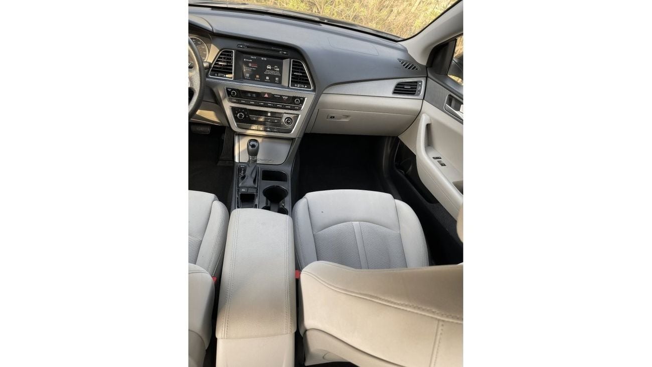 Hyundai Sonata Hyundai Sonata Se 2017 Black 2.4L vin: 5NPE24AF8HH445000