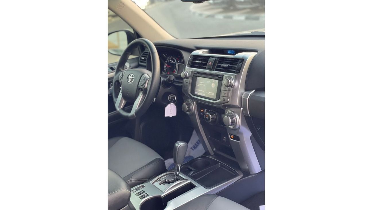 Toyota 4Runner “Offer”2018 Toyota 4Runner SR5 Premium -7 Seater - 4L V6 - UAE PASS