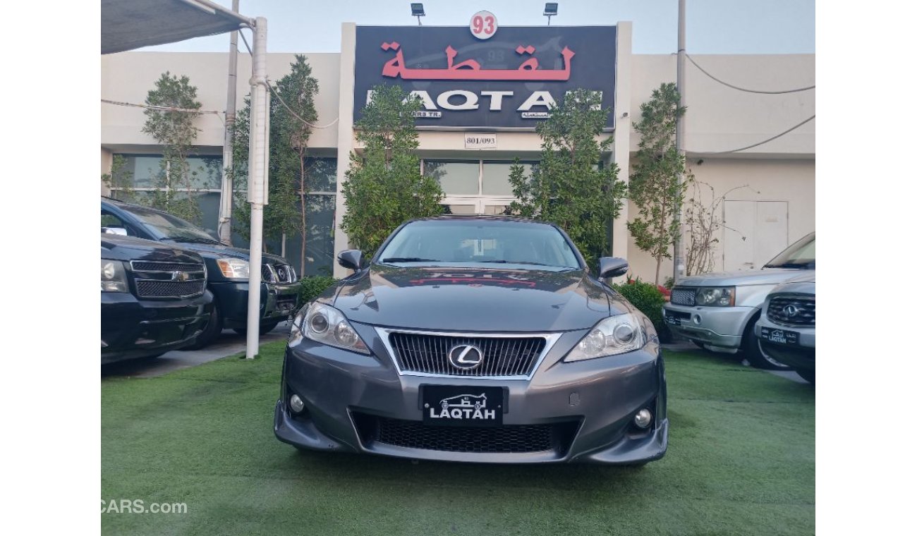 Lexus IS250 Imported 2012, in good condition, number one, aperture, sensors, cruise control, and a rear camera.