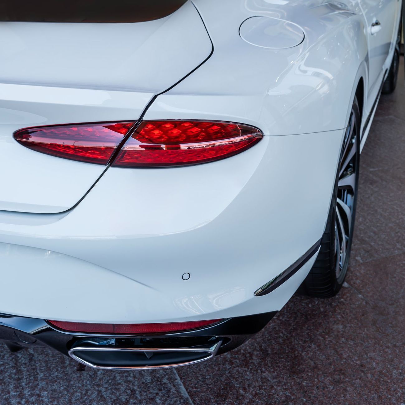 بنتلي كونتيننتال جي تي AZURE 2026 BENTLEY GT V8 DONE ONLY 4000KM