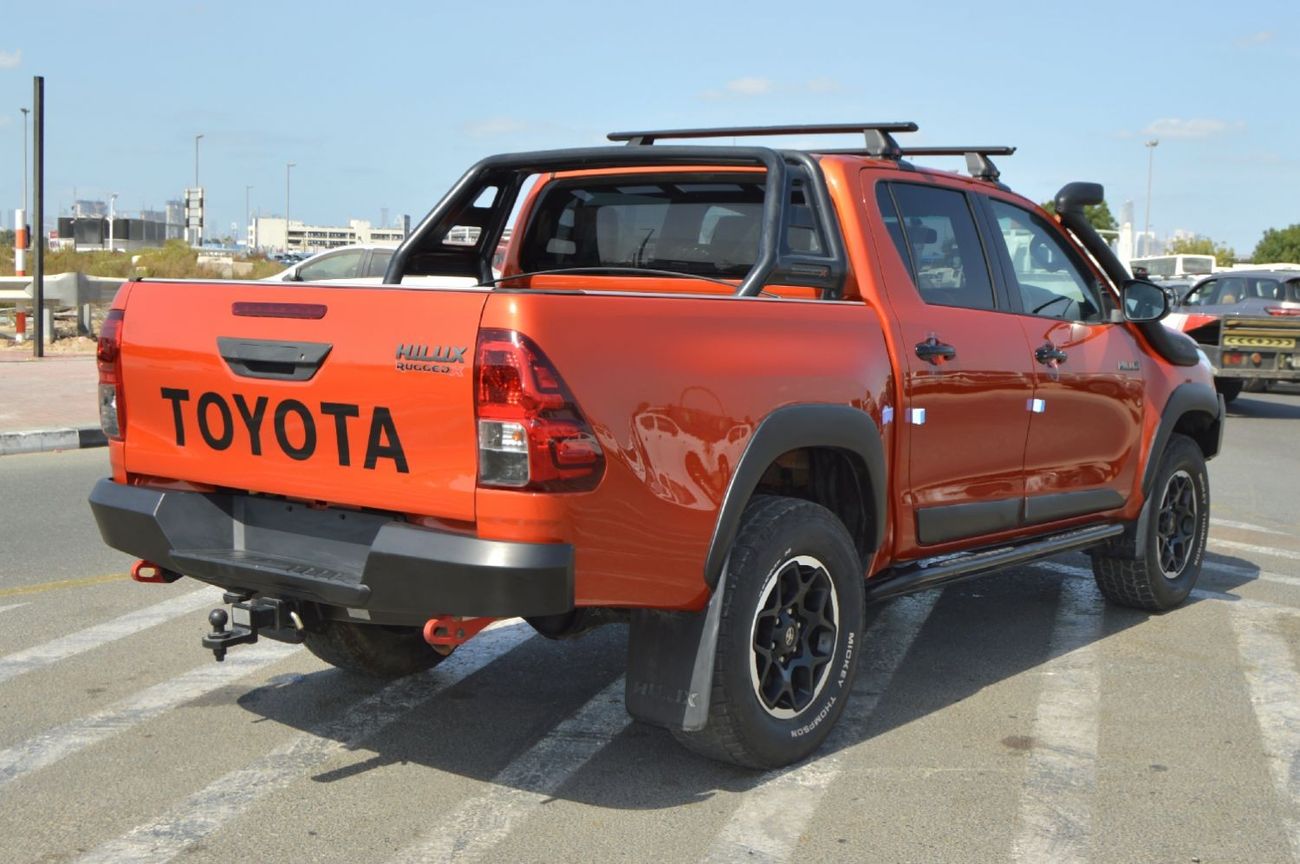Toyota Hilux RUGGED X Full Option