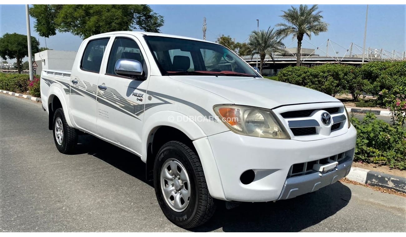 Toyota Hilux DIESEL 4X4 DOUBLE CABIN ,MANUAL GEAR