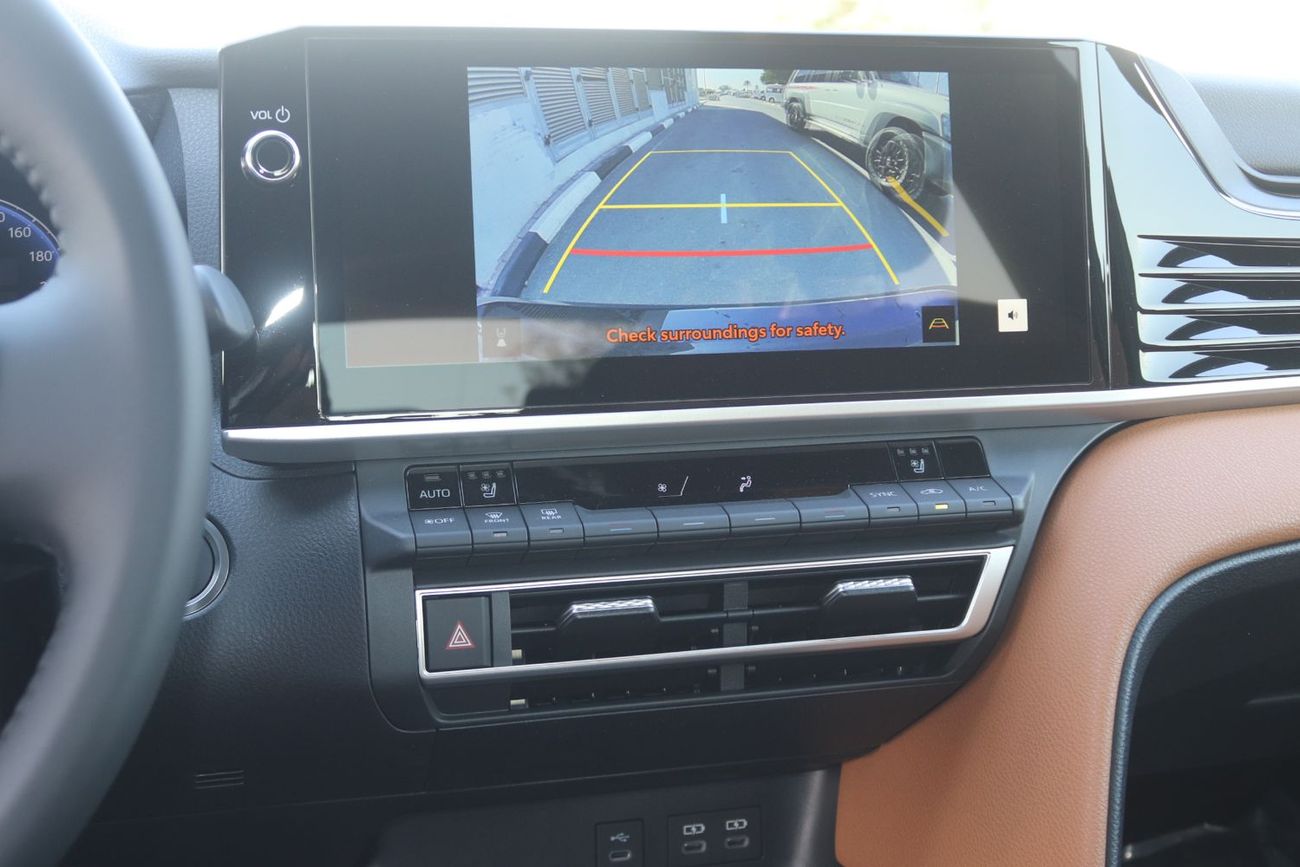 تويوتا كامري 2026 Model Toyota Camry GLE, 2.5L Petrol 2WD A/T