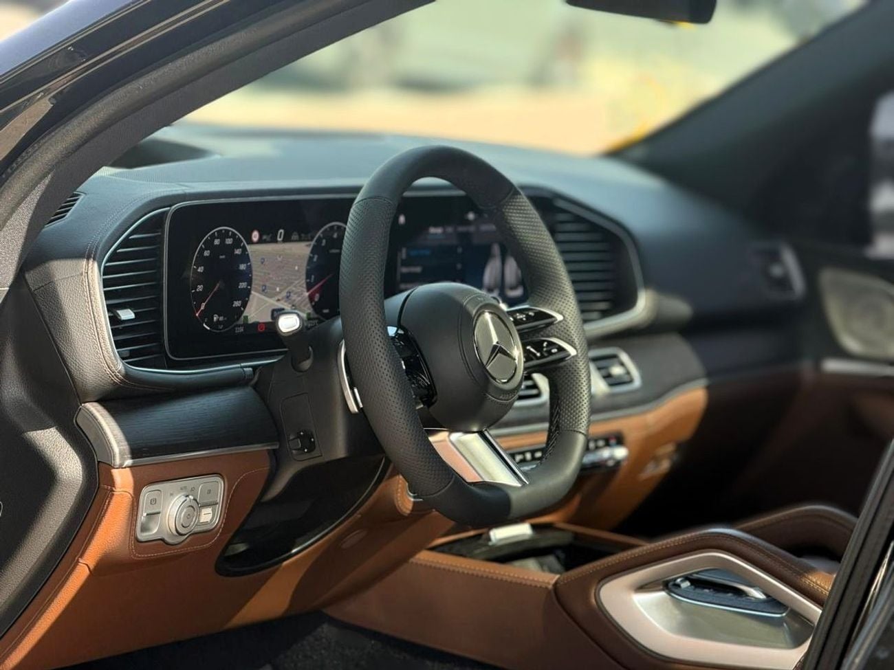 Mercedes-Benz GLS 450 4MATIC l MERCEDES GLS 450 l GCC SPECS l UNDER WARRANTY AND SERVICE CONTRACT l YEAR 2025 l