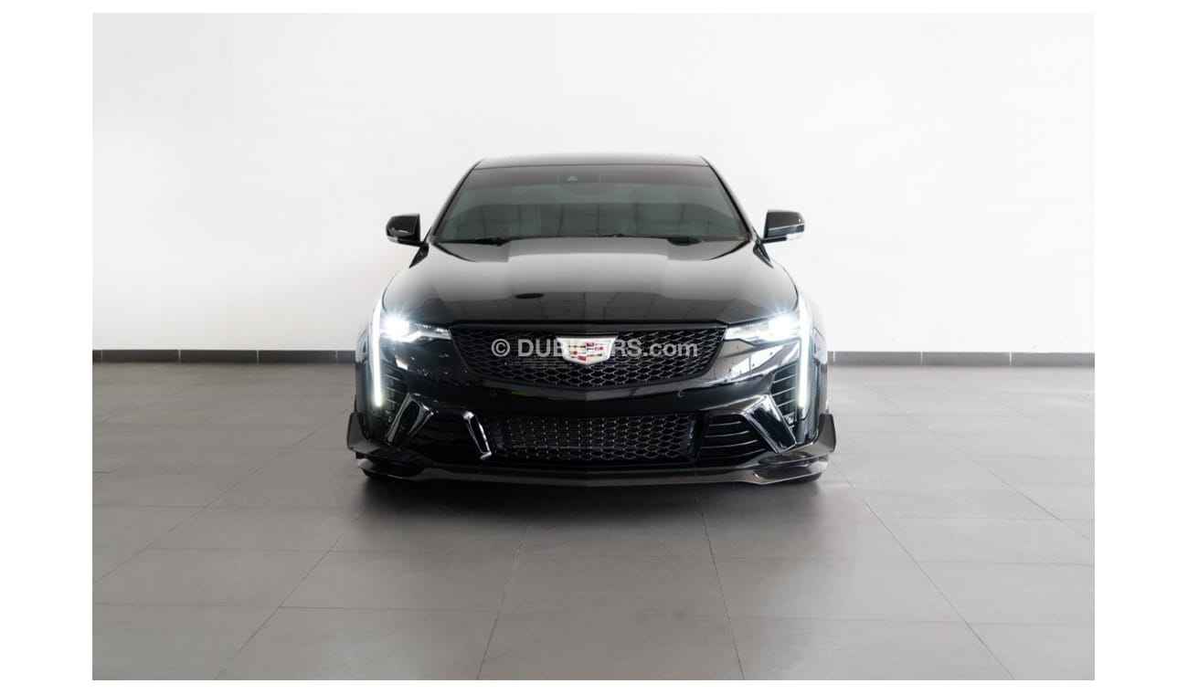 كاديلاك CT4 CT4-V 2022 Cadillac CT4 V-Spec Blacking / Carbon Fibre Pack / 5 Year Warranty & Service Pack