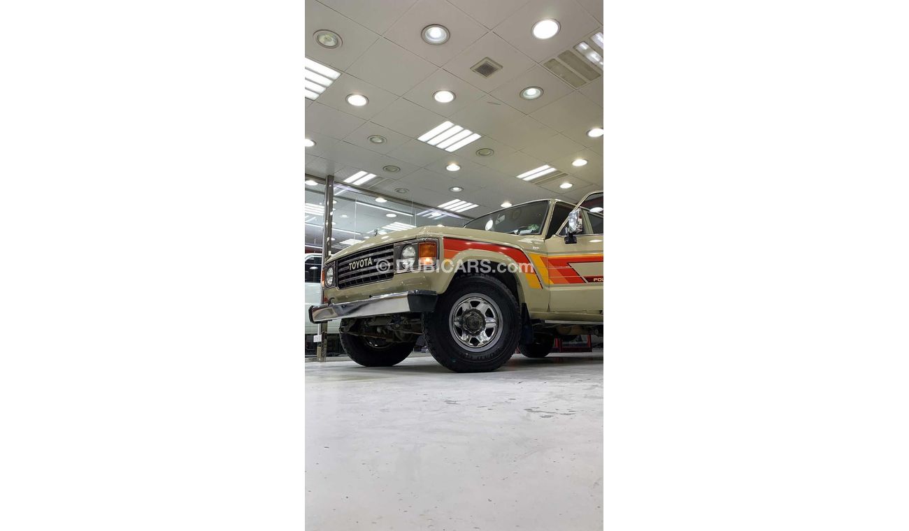 Toyota Land Cruiser 70 Fj62