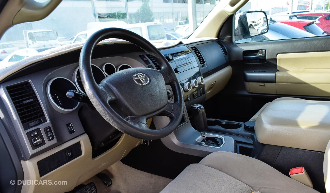 Toyota Sequoia 5.7L SR5