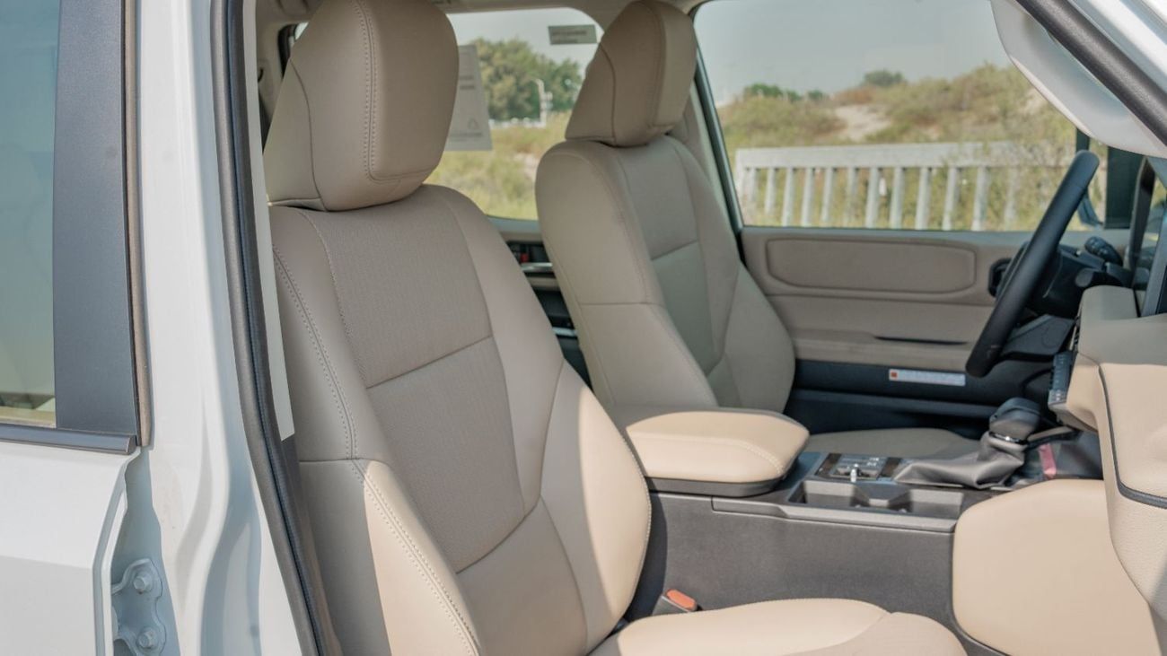 Toyota Prado 2025 Toyota Land Cruiser Prado 2.8L AT Diesel (White-Beige)