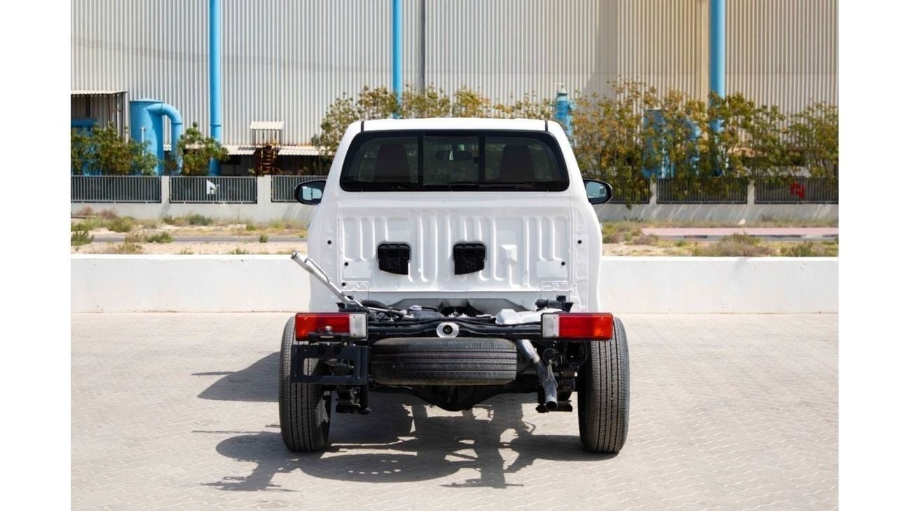 Toyota Hilux 2023 Toyota Hilux 4X2 2.7 Chassis Cab - Super White inside Red | Export Only