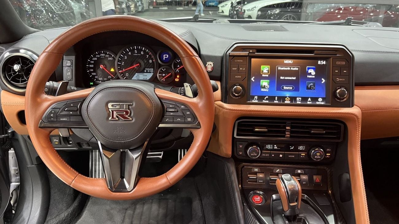نيسان جي تي ار PREMIUM Nissan GT-R 2017