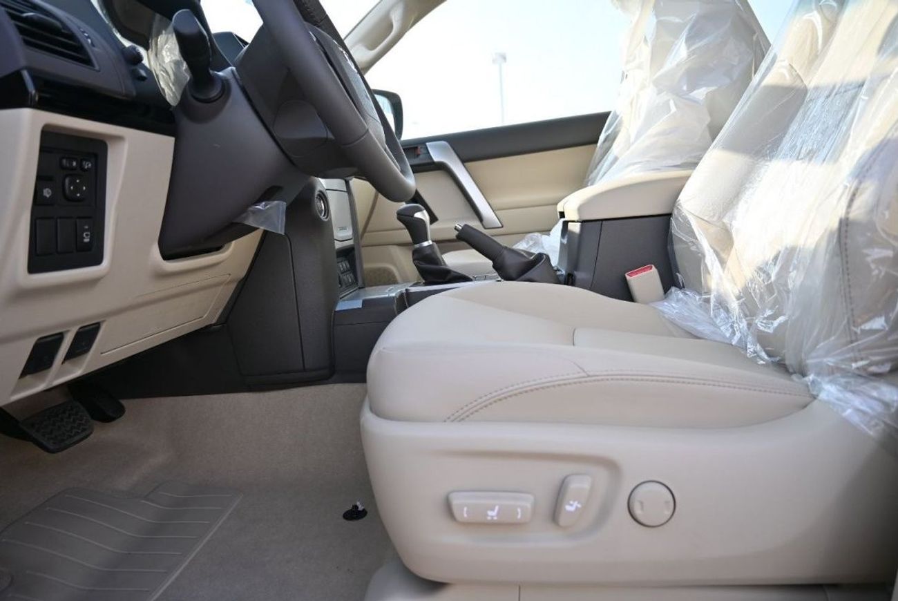 تويوتا برادو تويوتا لاندكروزر برادو 4.0 لتر TX.L بنزين ، دفع رباعي ، 5 أبواب ، مثبت سرعة ، فتحة سقف ، مقاعد كهربا