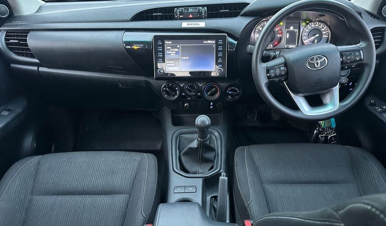 Toyota Hilux DIESEL RIGHT HAND manual