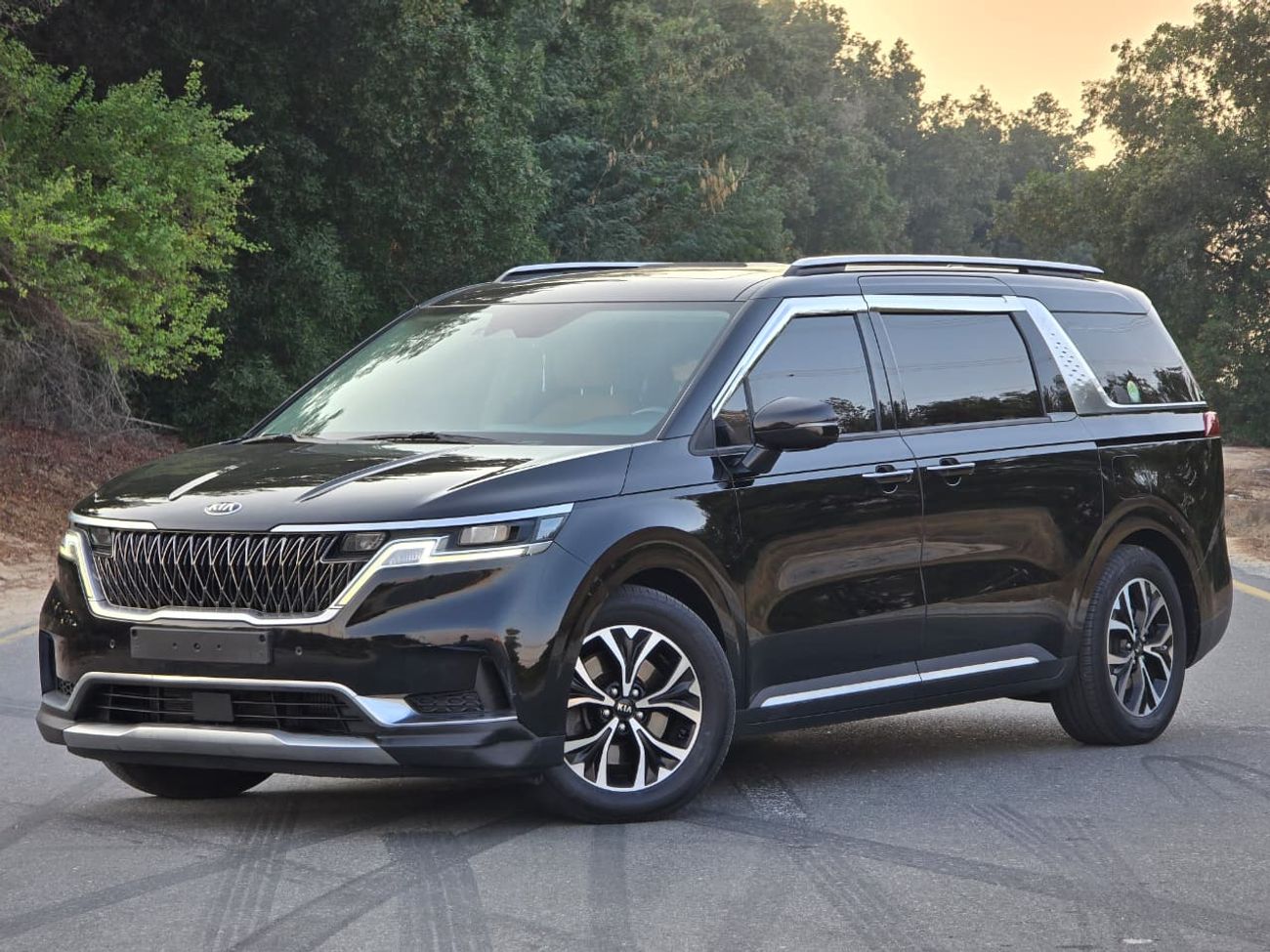 كيا كارنيفال KIA CARNIVAL 2021 DIESEL // KOREAN // ACCIDENT FREE // FULL OPITION // ORGINAL PAINT // 9 SEATS