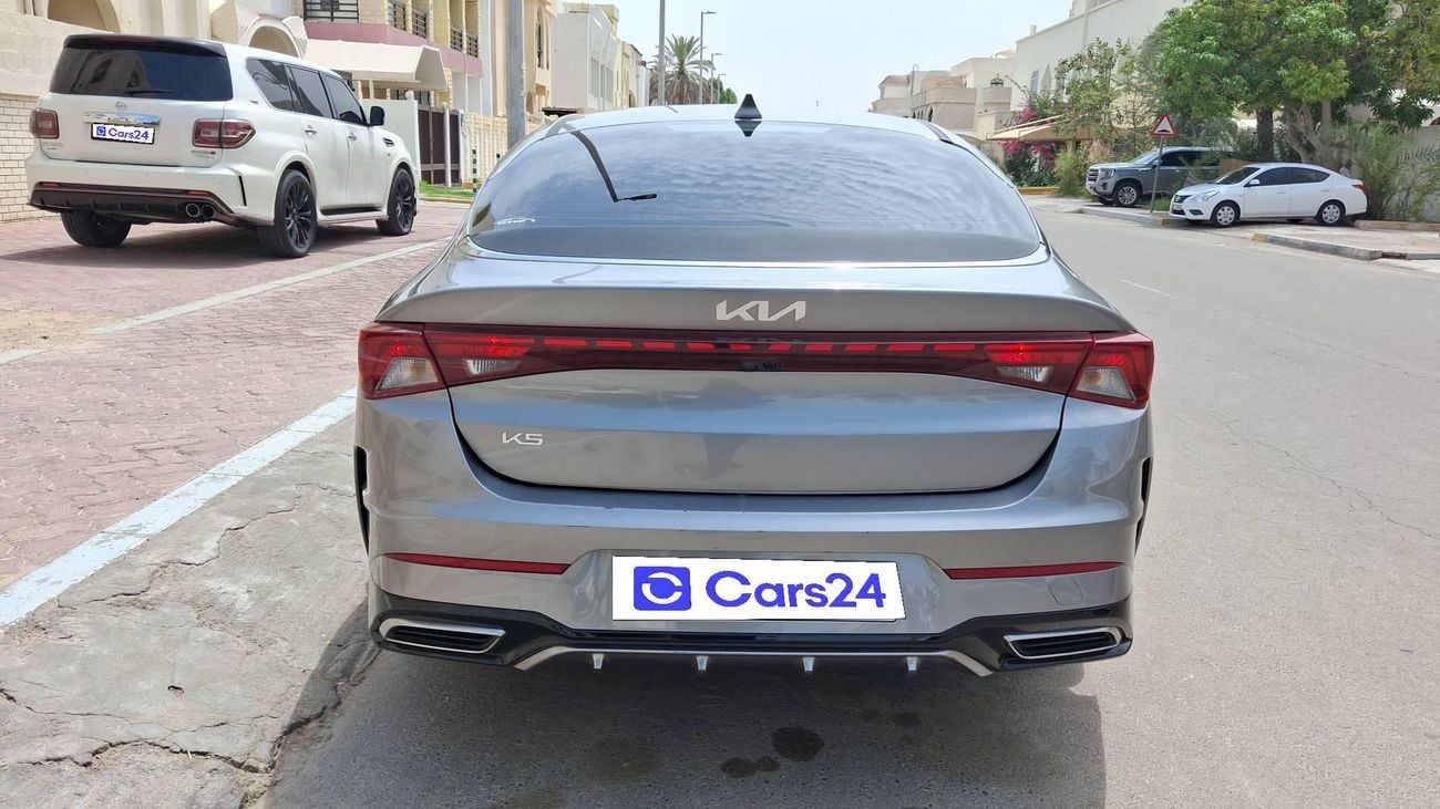 كيا K5 LX كارس24 هي سوق ضخم للسيارات المستعملة موثوق ومضمون ٪كارس24 هي سوق ضخم للسيارات المستعملة موثوق ومضمون