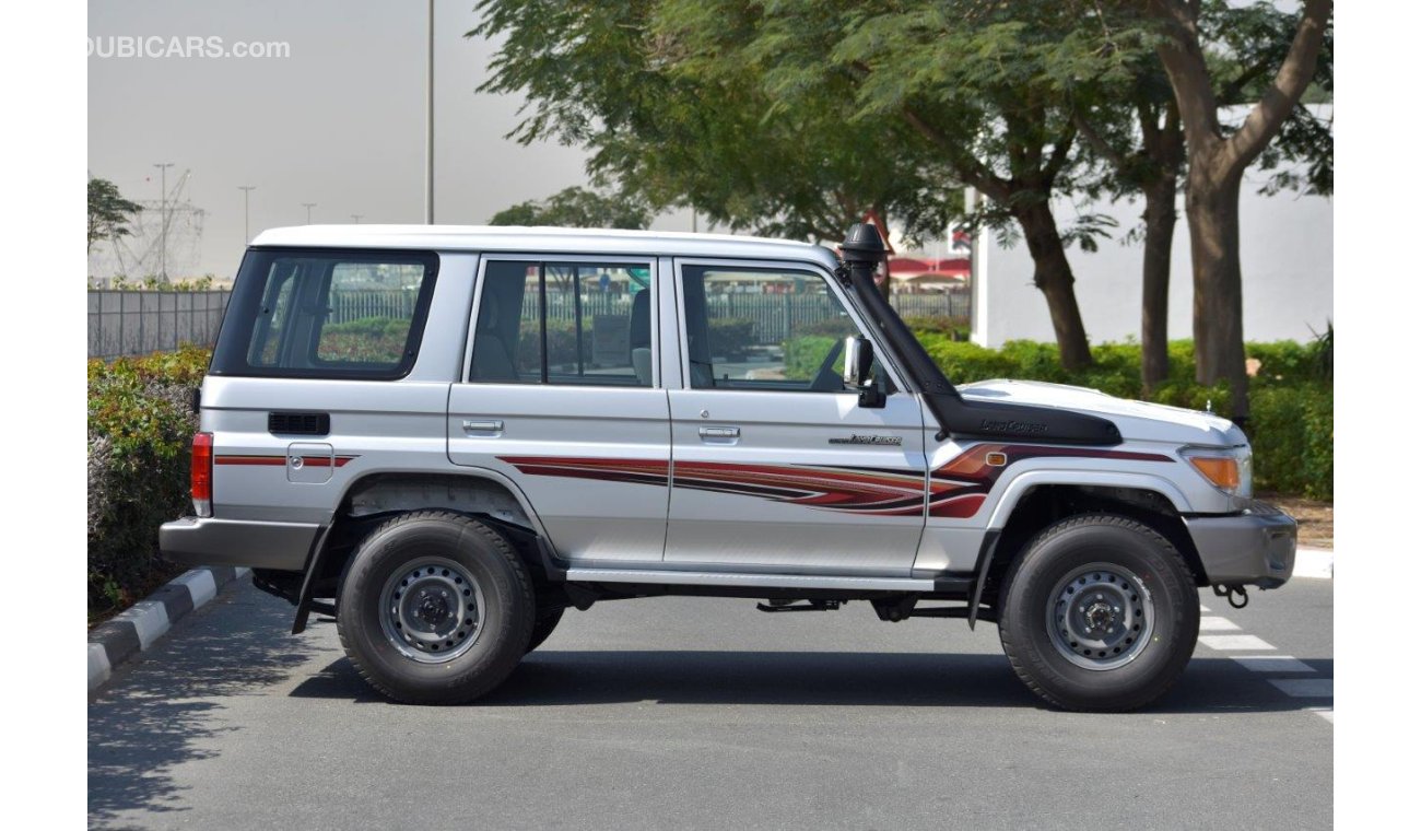 تويوتا لاند كروزر هارد توب LC76 LX V8 4.5L Turbo Diesel Manual