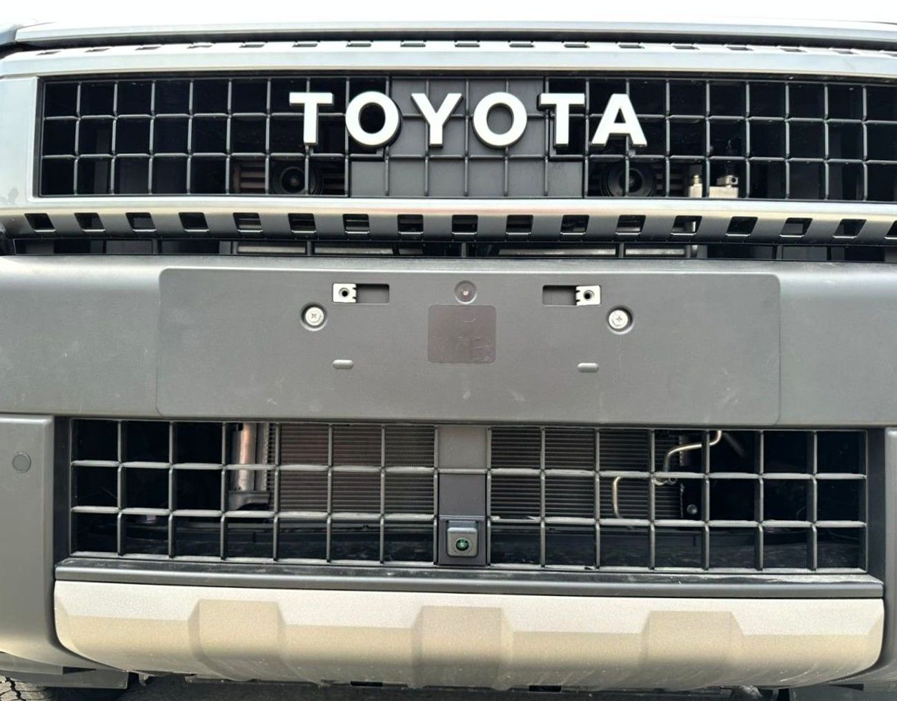 تويوتا برادو TOYOTA PRADO 2.4L PETROL BLACK 2025 GCC ALL-ROUNDER FULL (Export Only)